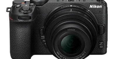 Nikon lancia la Z30, la fotocamera dei vlogger